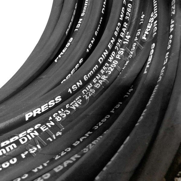 Рукав 1SN DN20 DIN EN 853 WP 105 BAR 1500 PSI 3/4" (отрезки по 10м) Рукав 1SN DN20 DIN EN 853 WP 105 BAR 1500 PSI 3/4" (отрезки по 10м)